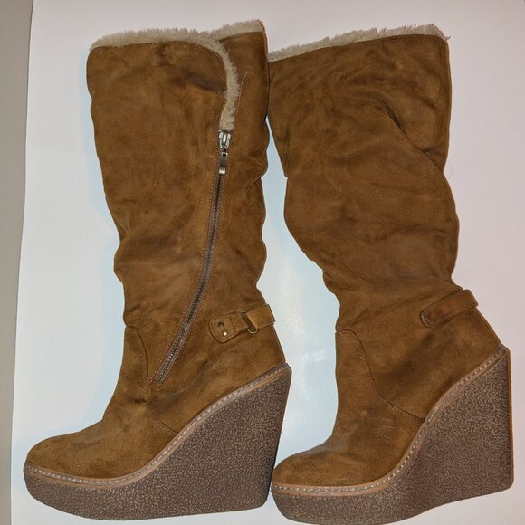 Baker’s “Furbee” Faux Fur Convertible Wedge Boots – Women’s Size 10 – Tan - Picture 3 of 7